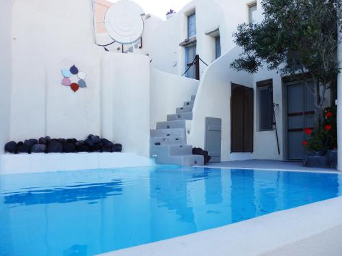 boutique hotels in Black Beach Santorini