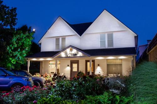 boutique hotels in South Eastern Ontario