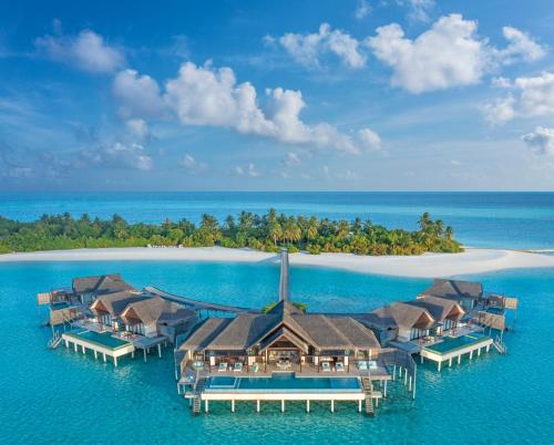 boutique hotels in Dhaalu Atoll