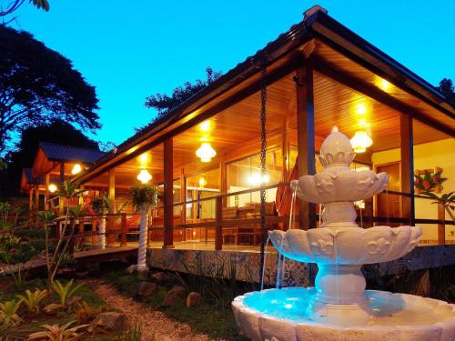 boutique hotels in Costa Verde