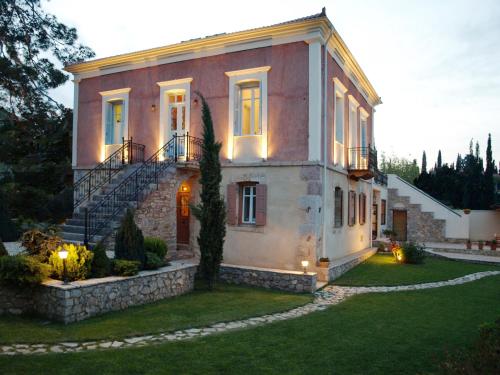 boutique hotels in Delphi