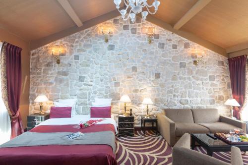 boutique hotels in Montmartre (18Th)