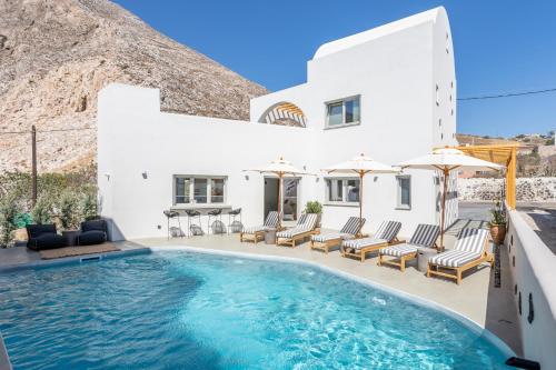 boutique hotels in Santorini