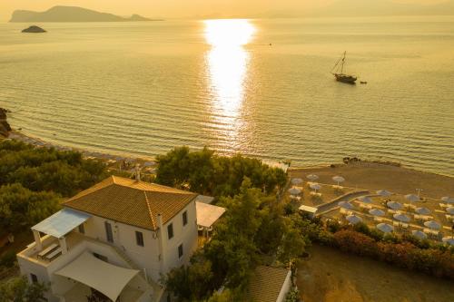 boutique hotels in Hydra