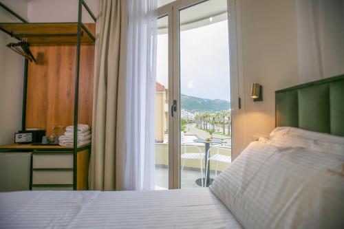 boutique hotels in Berat County