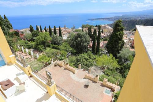 boutique hotels in Taormina Coast