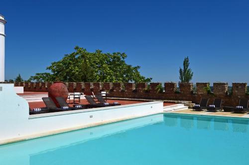 boutique hotels in Evora District