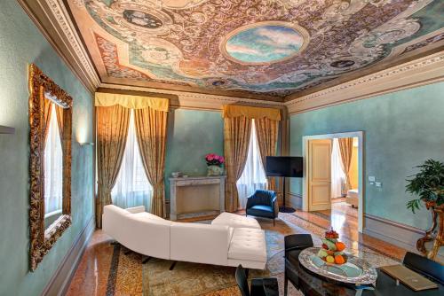 boutique hotels in Modena