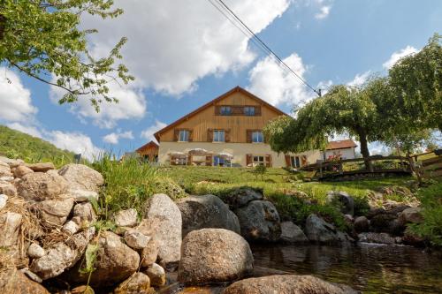 boutique hotels in Mountain Region