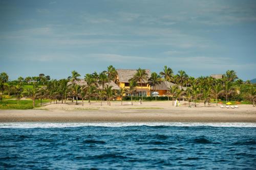 boutique hotels in Puerto Cayo