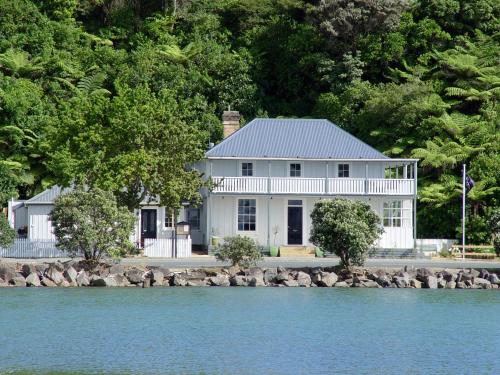 boutique hotels in Matauri Bay