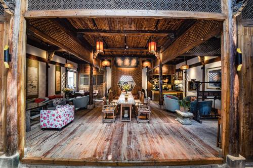 boutique hotels in Yi