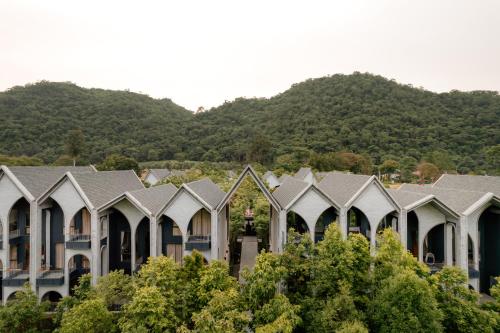 boutique hotels in Mu Si