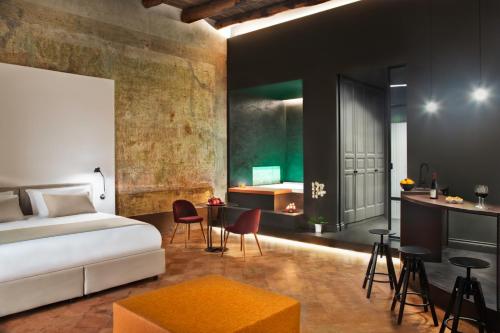 boutique hotels in Naples