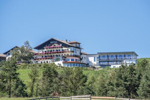 boutique hotels in Ega Valley