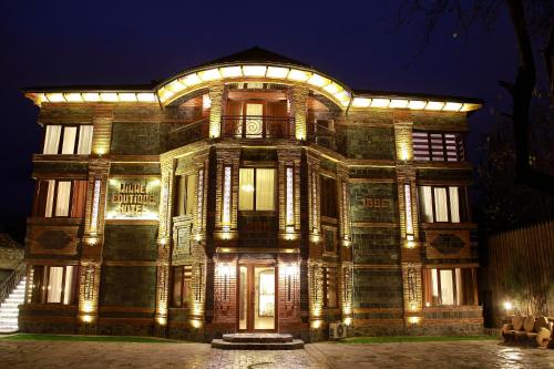 boutique hotels in Sheki