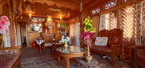 boutique hotels in Jammu &Amp; Kashmir