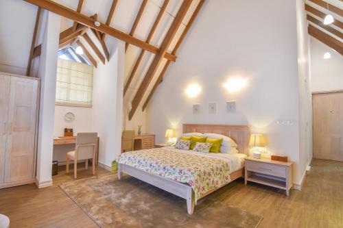 boutique hotels in Hatton