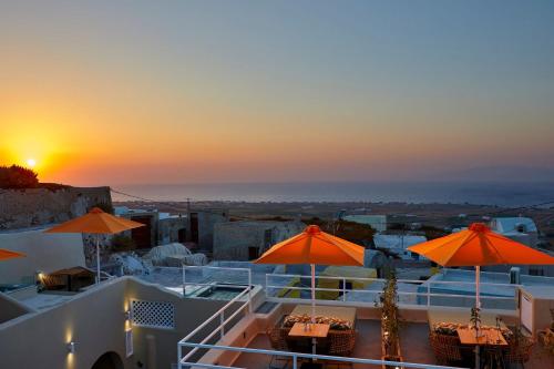 boutique hotels in Santorini