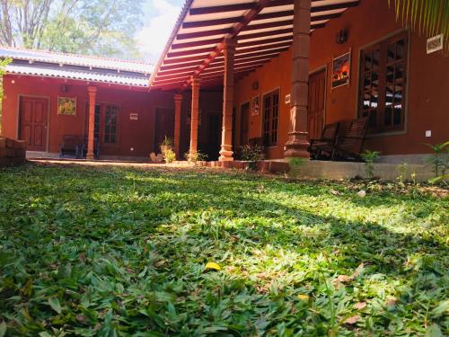 boutique hotels in Anuradhapura District