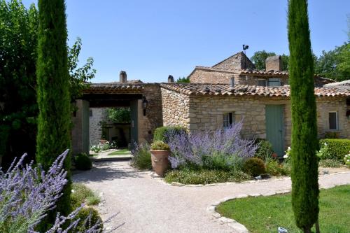 boutique hotels in Gordes