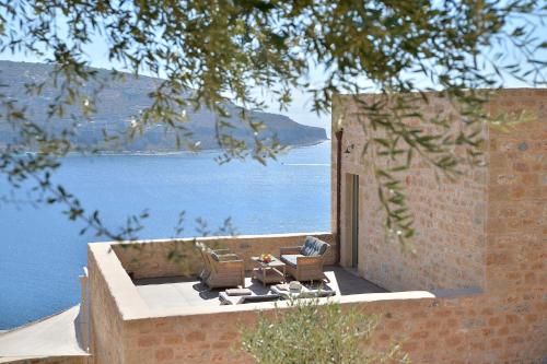 boutique hotels in Lakonia