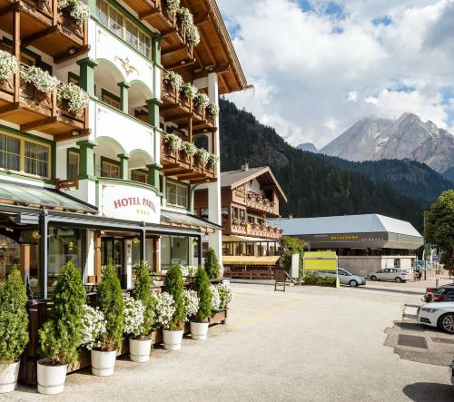 boutique hotels in Sellaronda