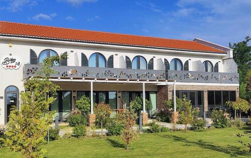 boutique hotels in Dobruja