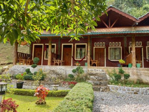 boutique hotels in Bukit Lawang