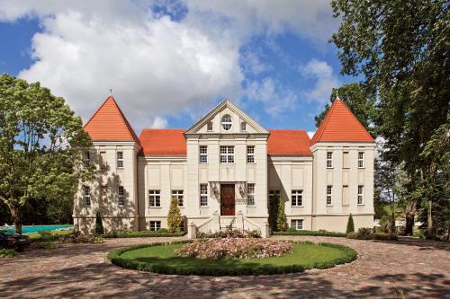 boutique hotels in Pacółtowo