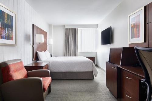 boutique hotels in Financial District