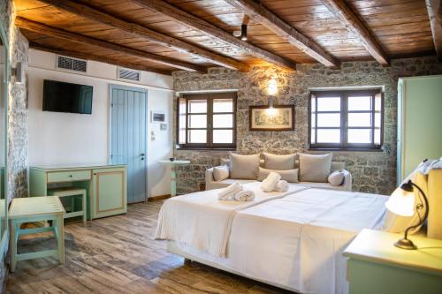 boutique hotels in Neo Oitilo