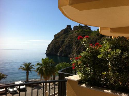 boutique hotels in SantʼAlessio Siculo