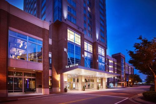 boutique hotels in Virginia Beach