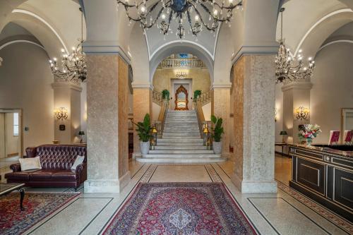 boutique hotels in Parma Area