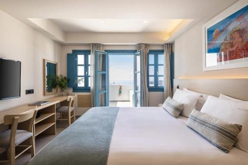 boutique hotels in Santorini