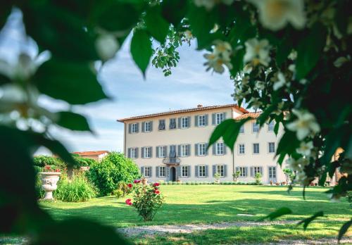 boutique hotels in Lucca