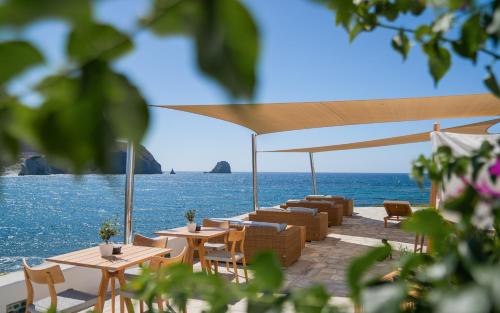 boutique hotels in Milos