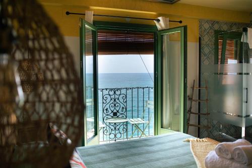 boutique hotels in Azahar Coast