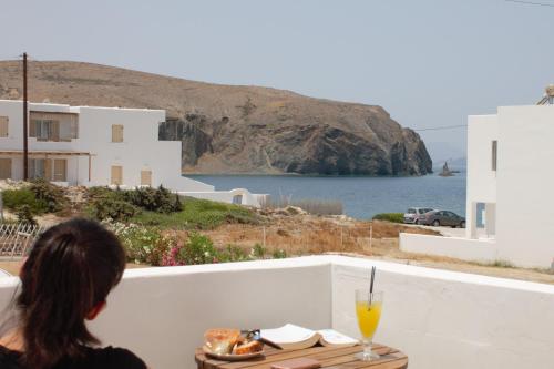 boutique hotels in Milos