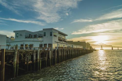 boutique hotels in Lincoln City