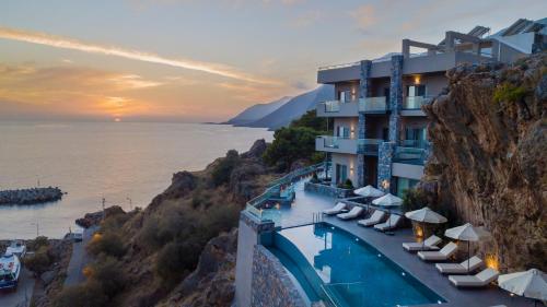 boutique hotels in West Crete