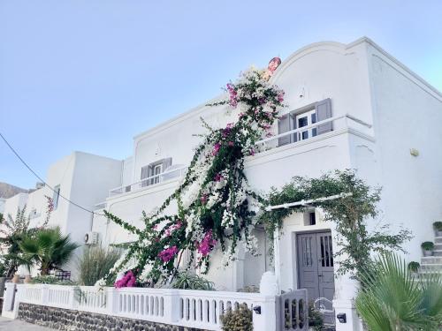 boutique hotels in Kamari