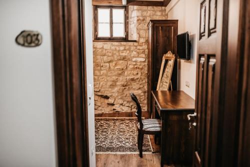 boutique hotels in Berat County