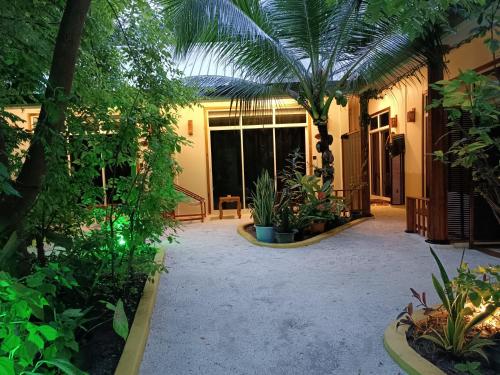 boutique hotels in Dhangethi