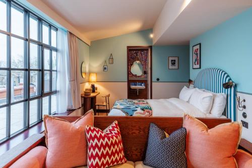 boutique hotels in Middlesex