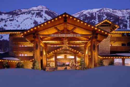 boutique hotels in Yellowstone National Park-West Gate