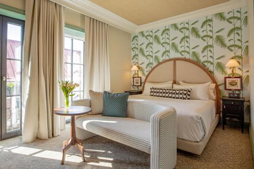 boutique hotels in Lowcountry