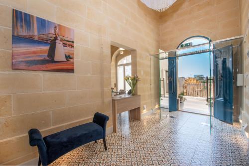 boutique hotels in Xlendi