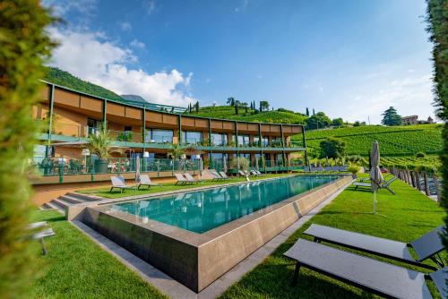 boutique hotels in Mendel Pass